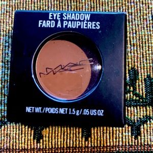 MAC soft brown eyeshadow full size NIB